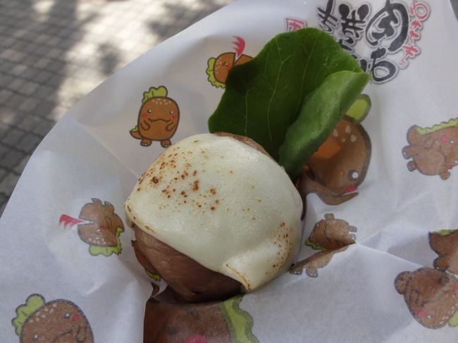 一応本場で肉巻きおにぎりを食べました。一番有名なにくまき本舗ではないですが、まぁまぁです。