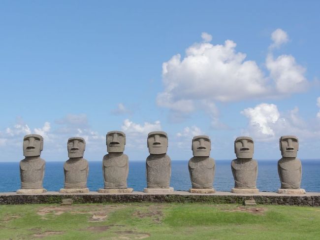 なぜ？なぜ宮崎にモアイ？？<br /><br />しかし、宮崎と言わなければイースター島って言ってもバレないか!?