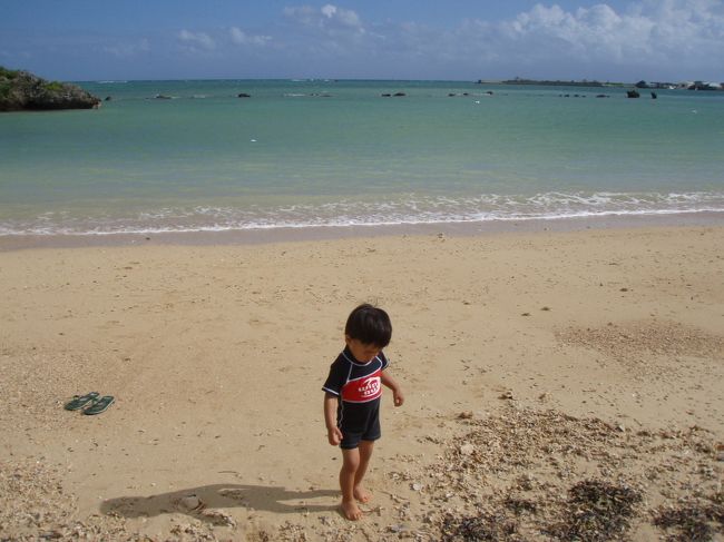 食事の後は、またまたビーチへ。<br />曇ったり晴れたりですが、快適な天気です。