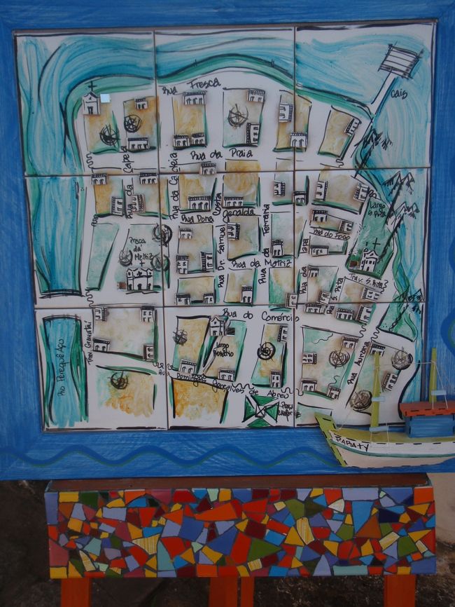 お店の入り口にあった、タイルで出来た地図☆