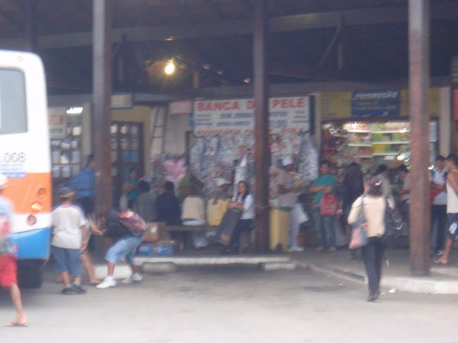 バスターミナルの売店