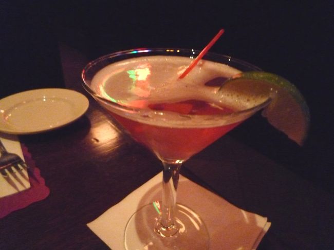 ホテルの近くで２軒目〜！<br /><br />ＮＹと言えば、“コスモポリタン”でしょ☆