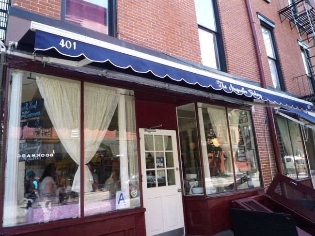 お次もＳＡＴＣに出てきたカップケーキ屋さん！<br /><br />『Ｍａｇｎｏｌｉａ Ｂａｋｅｒｙ』