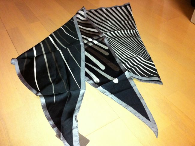 ロッテ免税店が物凄い人でお買物する気になれず…(-"-)<br />有名ブランドはどこも入場制限で長蛇の列。<br />円高もあり、確かに安かった。<br /><br />百貨店でウロウロお買物をして、スカーフが安かったので買っちゃいました。<br />百貨店のおばちゃんも色々商品提案してくれて、楽しかった♪