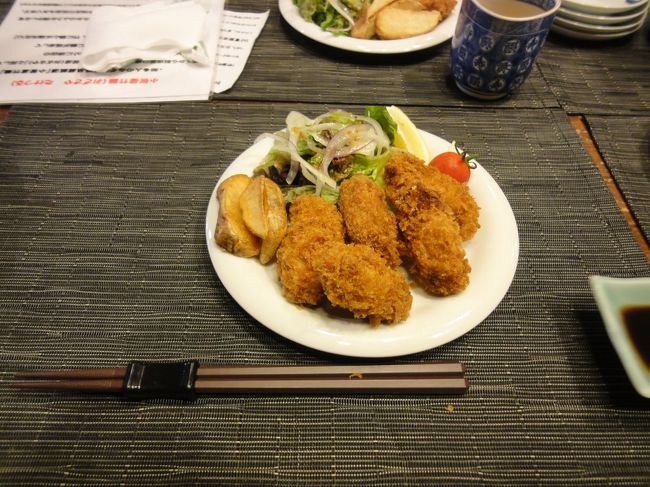 観光地は5時を過ぎると人通りが少なくなるので、お店はバタバタと店じまい。<br />　お目当てのお店も残念ながら閉店していました。<br />そこで他のお店でいただきました。カキフライ。