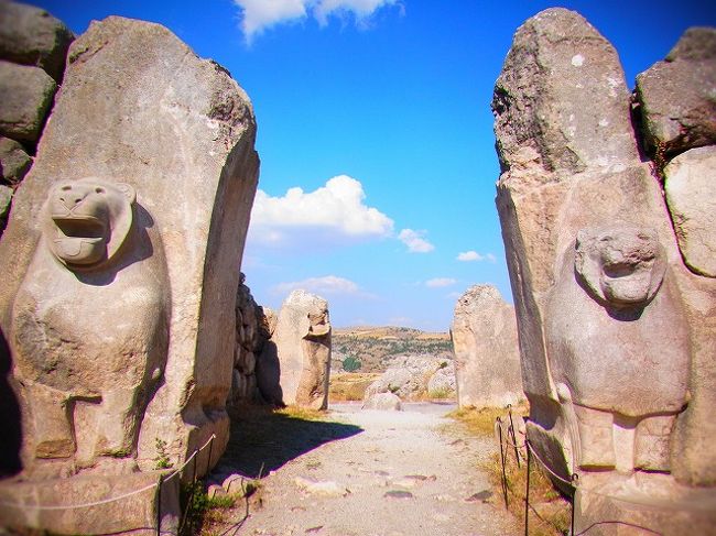 遺跡にはトイカメラモードが似合うかな。