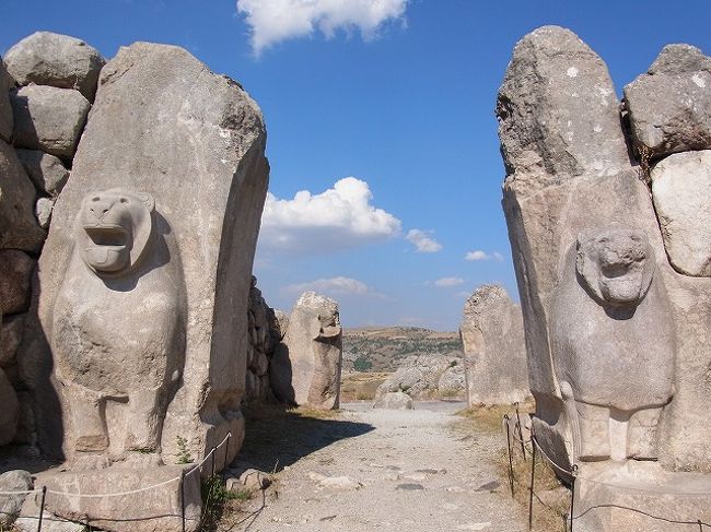 次はライオン門。