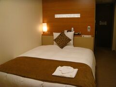 今夜のお宿は、リッチモンドホテルプレミア仙台駅前。
いいホテルでした。

無料の朝食、焼きたてパンが美味しかったです。
