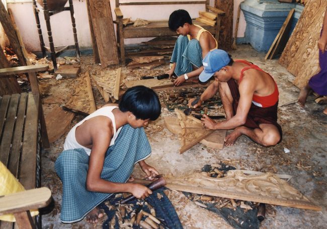 参道にあった工房。