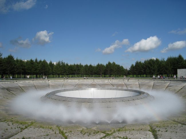 海の噴水の始まり・・。<br />虹がでてます。