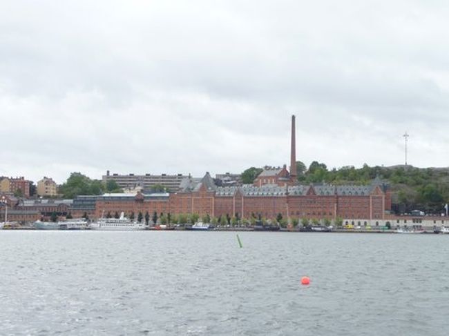 対岸のセーデルマルム。