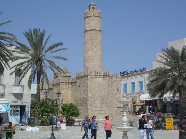 とはいえ個人的にはチュニジアの中では<br />最もお気に入りの街です。