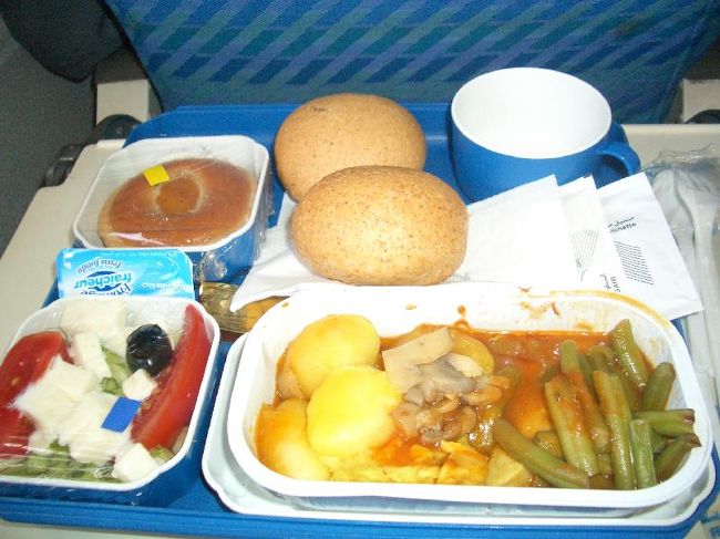 普通の機内食でした