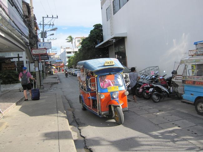 タイ リゾートHua Hin オフシーズン8月 町歩き 1ヶ月間/2011