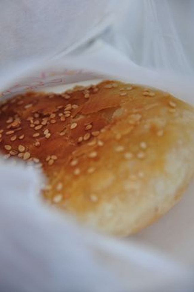 模範街を出て、焼餅でも食べようと思ったら…