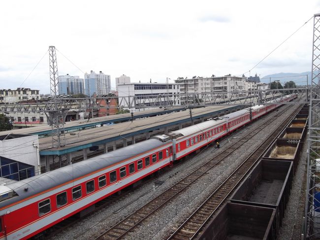 列車を降り、改札口へ<br />