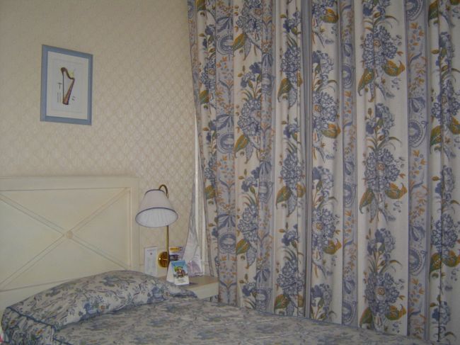 泊まったお部屋の内装<br />かわいいお部屋