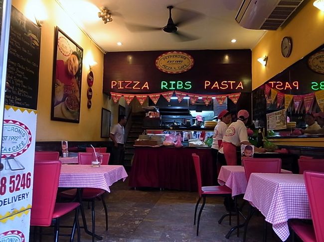 ここはペペロニーズというイタリアン