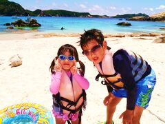 
これは離れ島での１枚。ビーチからバナナボートで連れて行ってもらえます。（グラスボートもありました）往復で１０００円は安いかも。