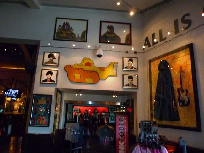 Hard Rock CAFE - ハードロックカフェ　ラスベガス　カジノチップ 京都店限定 : Grand Opening Guitar Pin | Hard Rock Cafe Japan