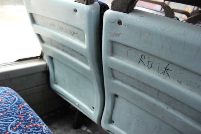 落書きとかありますが激安なので問題無し！<br />セントラルマーケットに戻り、荷物をピックアップして鉄道で空港へ！<br />次はミャンマーへと向かいます！