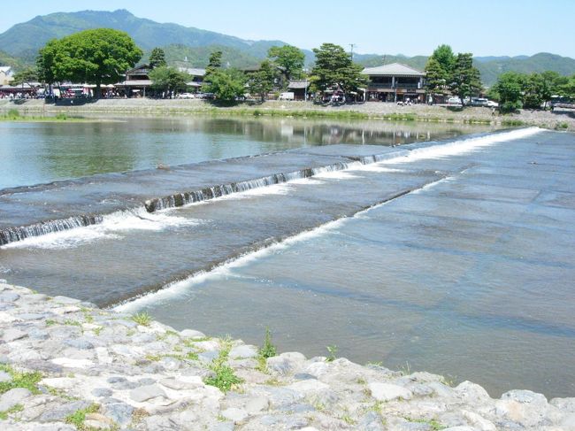 嵐山にある湯豆腐屋さんへ。<br /><br />一応下調べして行ったのですが、<br /><br />正直イマイチ…。<br /><br />