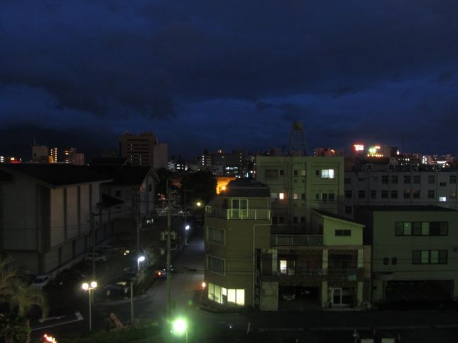 部屋からの眺望、天文館の方向を見たところです。