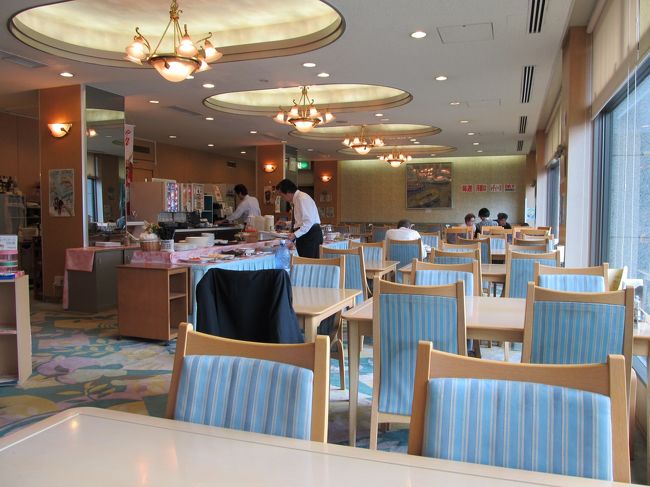 1階のレストランの様子<br /><br />朝食終了の30分位前に行ったのですが、あまり料理が残っていませんでした、<br />早めに行かないとなくなってしまうようです。