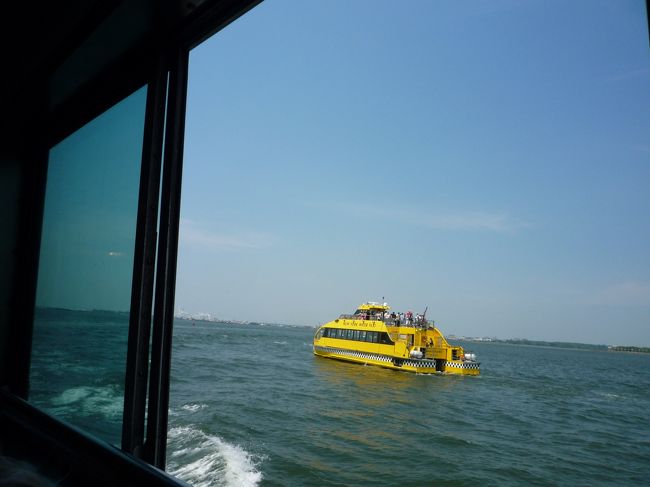 水上タクシー！？<br />好きなとこに連れてってくれるのかな？