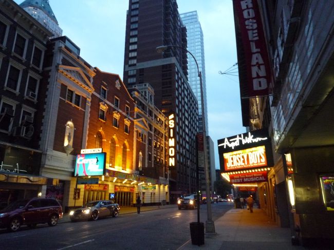 ミュージカルも観たかったけどな・・・<br />時間に限りがありまーすの為、今回は断念。。。