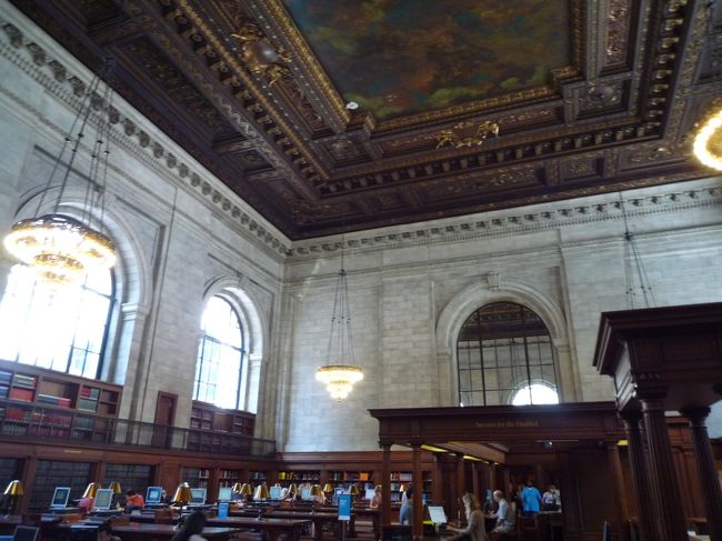 駅と言い図書館と言い、趣があってとってもステキ☆<br />さすがＮＹ！