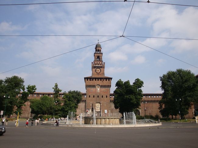 スフォルツェスコ城