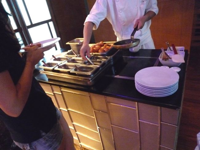 卵料理もその場で。