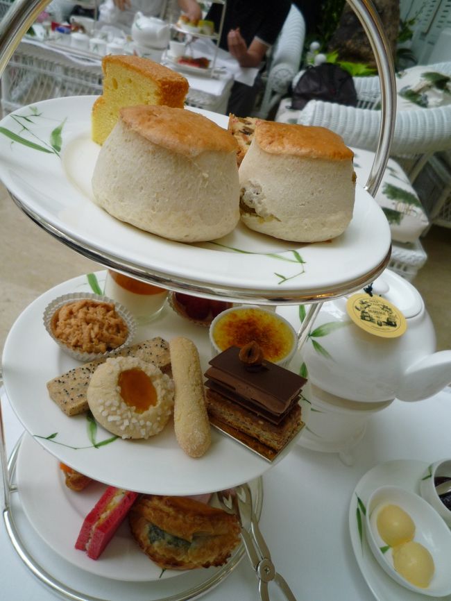 メインの登場☆<br /><br />わーい！どれから食べていいか迷っちゃう！