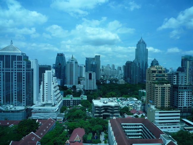 後輩と別れ、ホテルに戻りチェックアウト。<br />これからビーチリゾート地・ホアヒンへＬｅｔ’ｓ Ｇｏ！！<br /><br />ホアヒン編へと続く・・・<br /><br />＊＊＊＊　〜バンコク・前編〜おしまい　＊＊＊＊