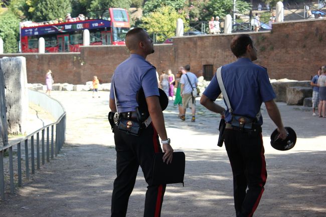 警察。絵になるなあ。