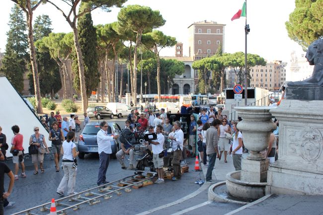 何かの撮影してた。<br />芸能人らしき人は見当たりませんでした。