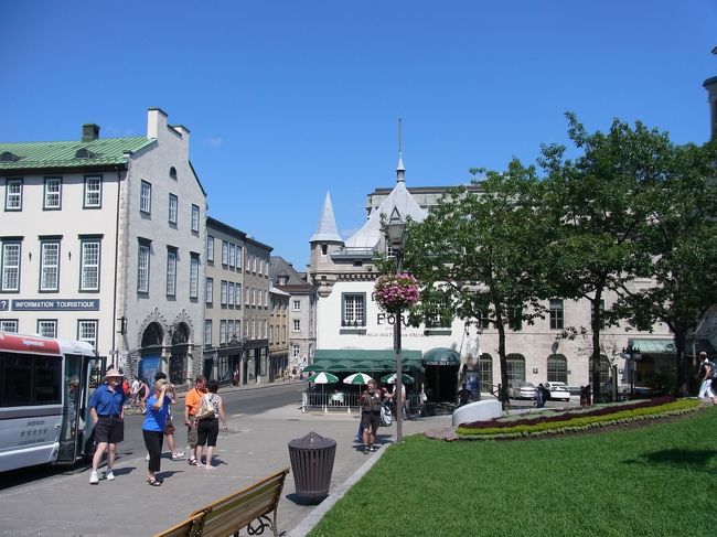 この道までしかタクシーは入れません。