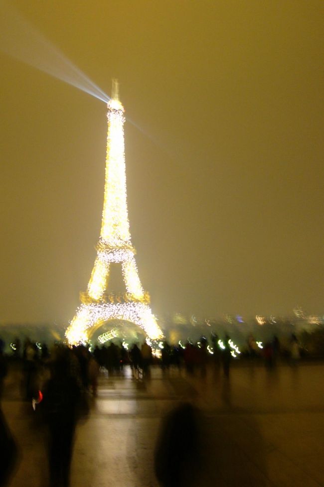 先頭からレーザービーム！