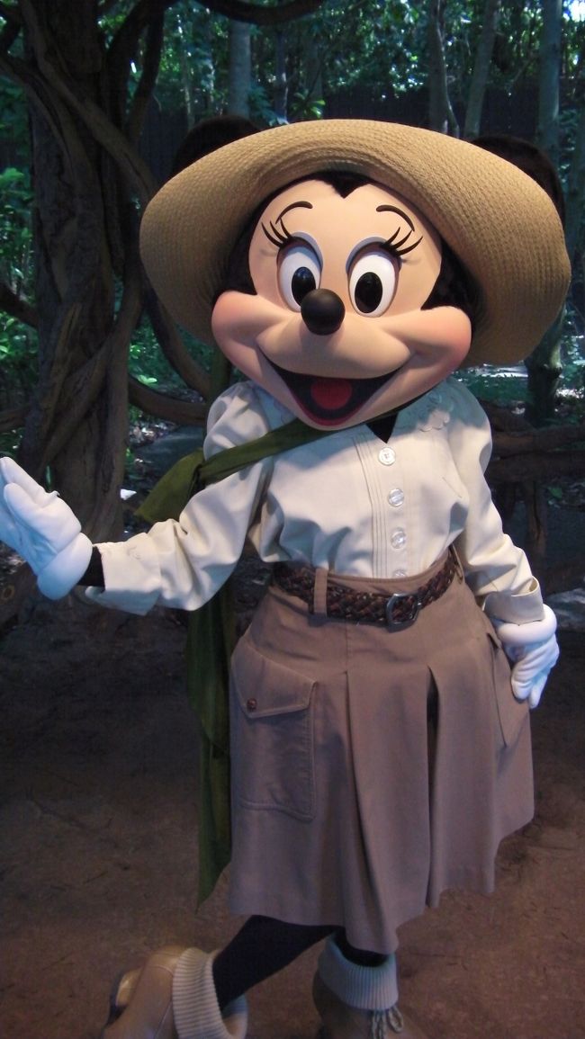 可愛らしいミニー。このとき人生初のキスをミニーに奪われてしまいました。てかミニーの浮気疑惑発覚！