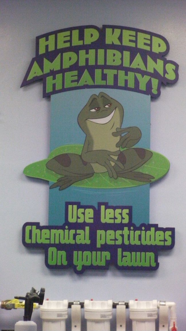 部屋の壁にあった看板。