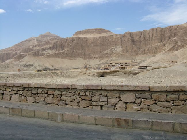 ハトシェプスト女王葬祭殿へ