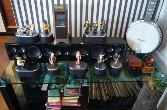 お兄さんの部屋にあった置物のお人形たち