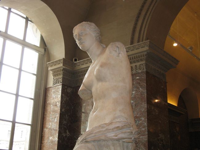 ライティングは鑑賞に最適な位置に調整されているとか。