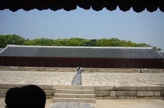 全部の王様が入れるわけでなくて、功績のあった王様がここに入れるそうです。