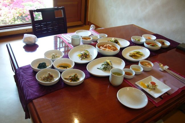 すご〜い！<br />お勧めのコースを予約してありました。<br />到着時刻が遅かったので、時間の関係で、どんどんいっぺんに出てきているそうです。