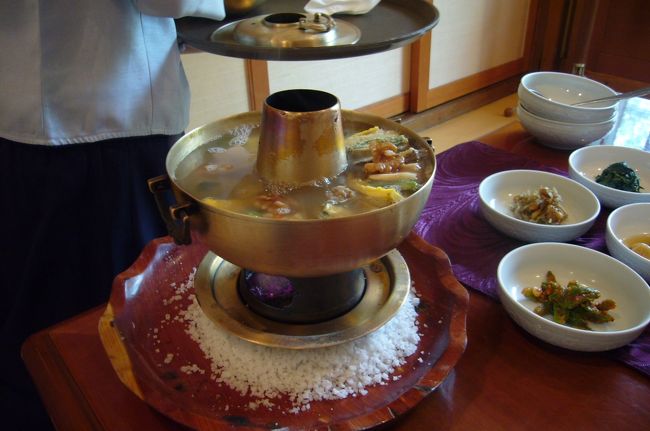 この鍋みたいの、お店のお勧めで、コレが入っているコースを選びました。