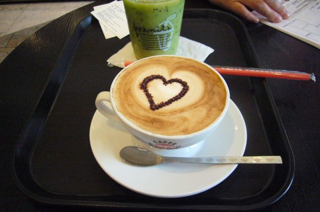 せっかく来たので、カプチーノを