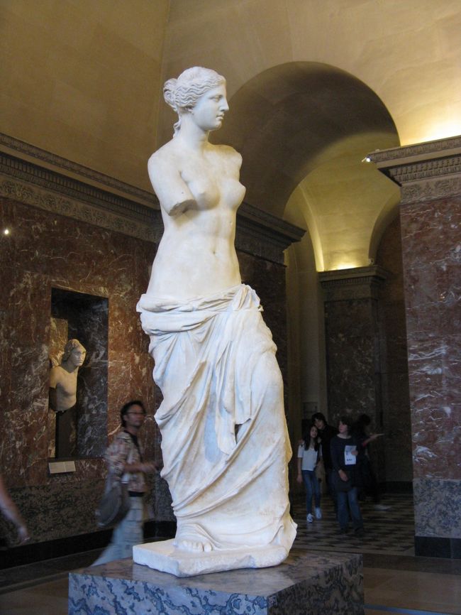 この日は夜まで開館している日だったんでルーヴルに来ました。ゆっくり鑑賞です。