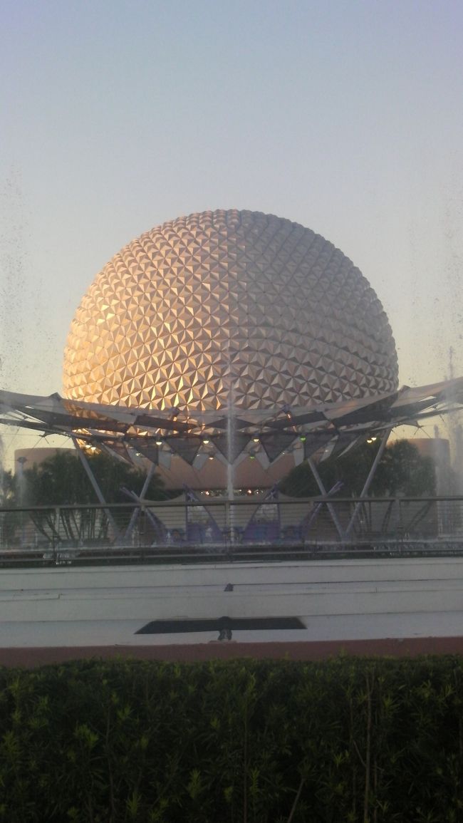 アトラクションの数はあまり多くはなかったけど、プチ世界旅行を満喫できたし、ダッフィー隊長やデイズニーのキャラクター達との触れ合いができたのでとても満足な一日でした。